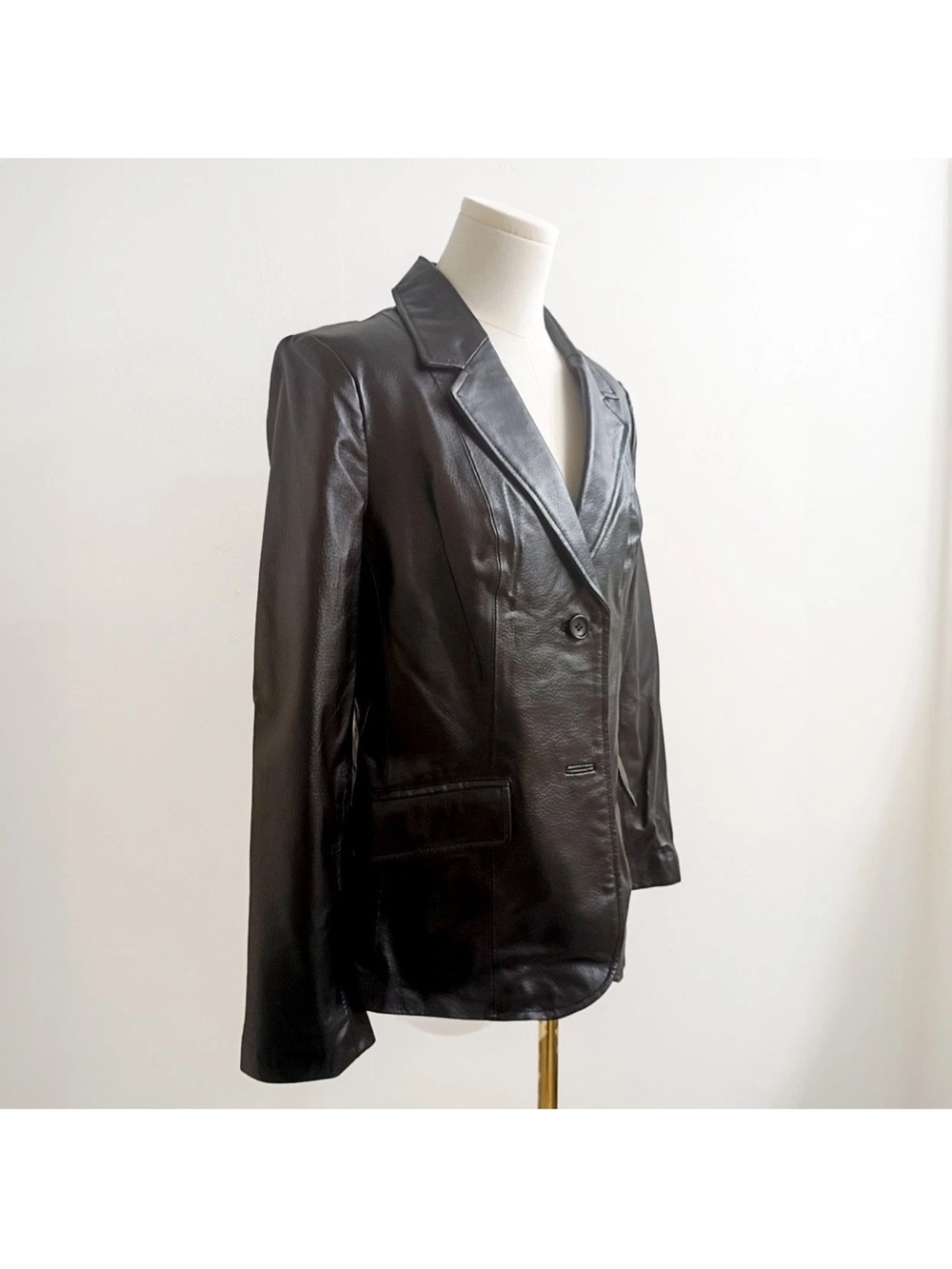 Chadwicks Black Leather Notch-Lapel Blazer